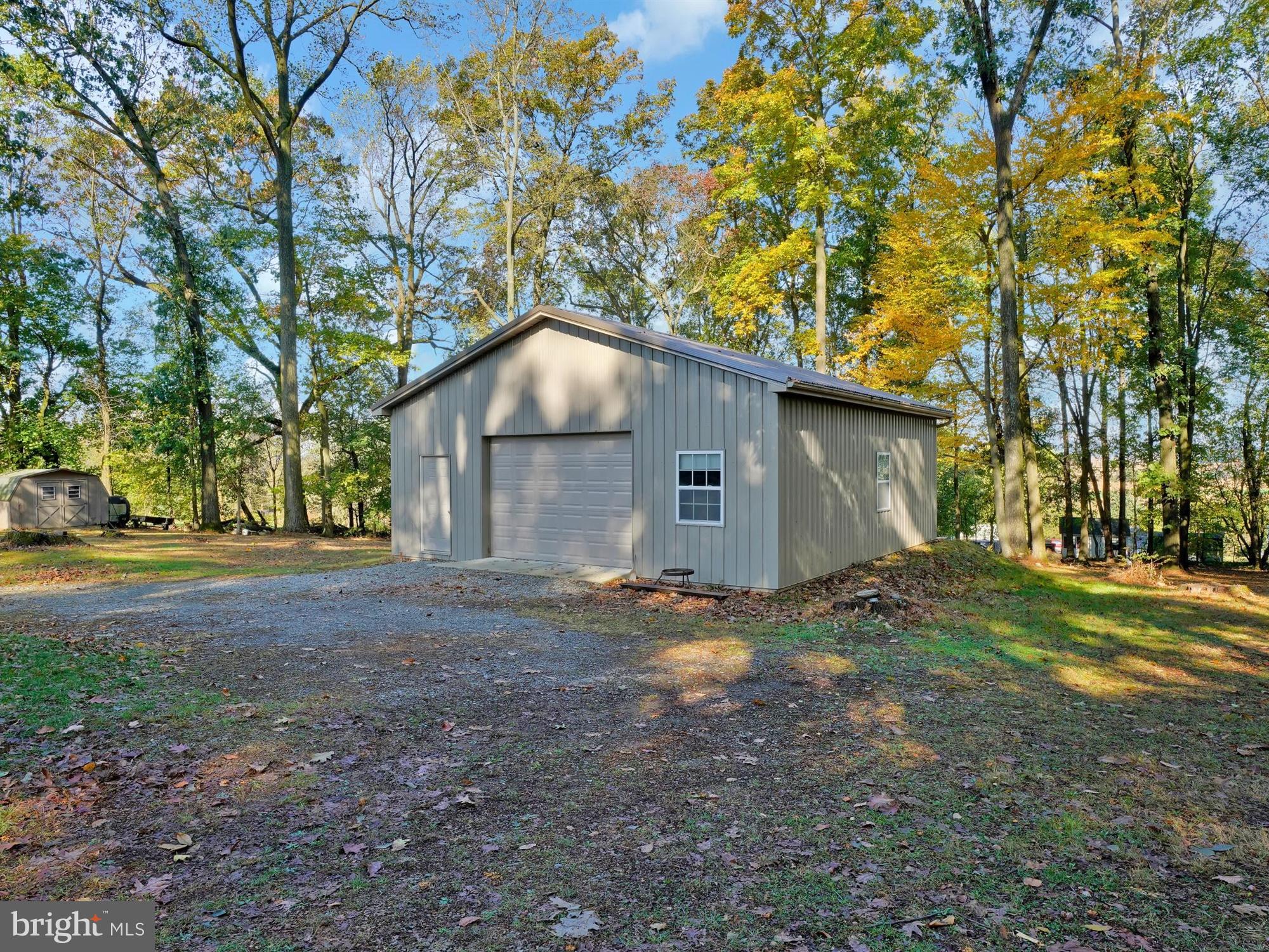 1009 River Road Quarryville, PA 17566 - Photo 3 of 39 32x30 pole barn with electric