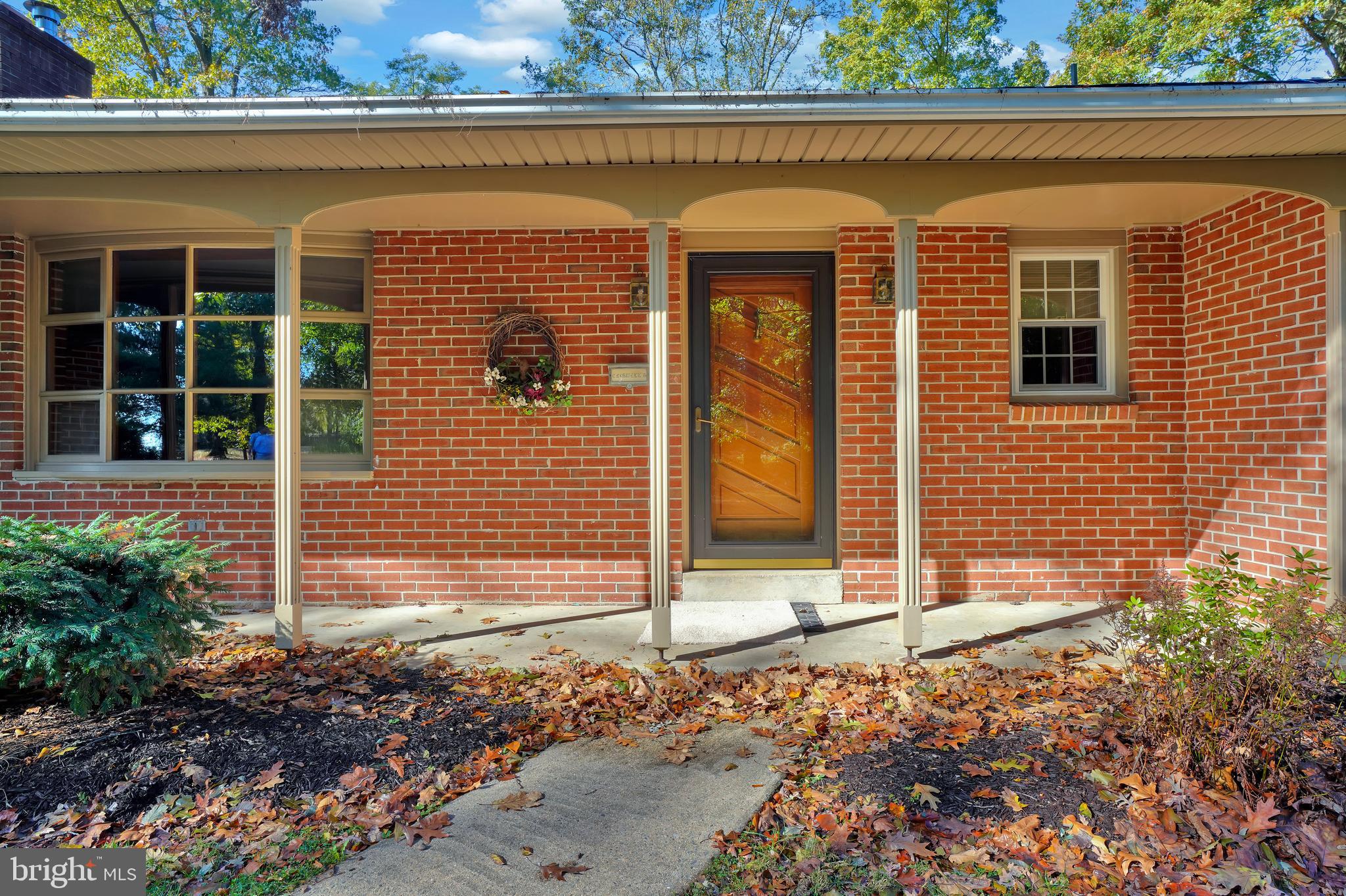 1009 River Road Quarryville, PA 17566 - Photo 8 of 39 Front porch