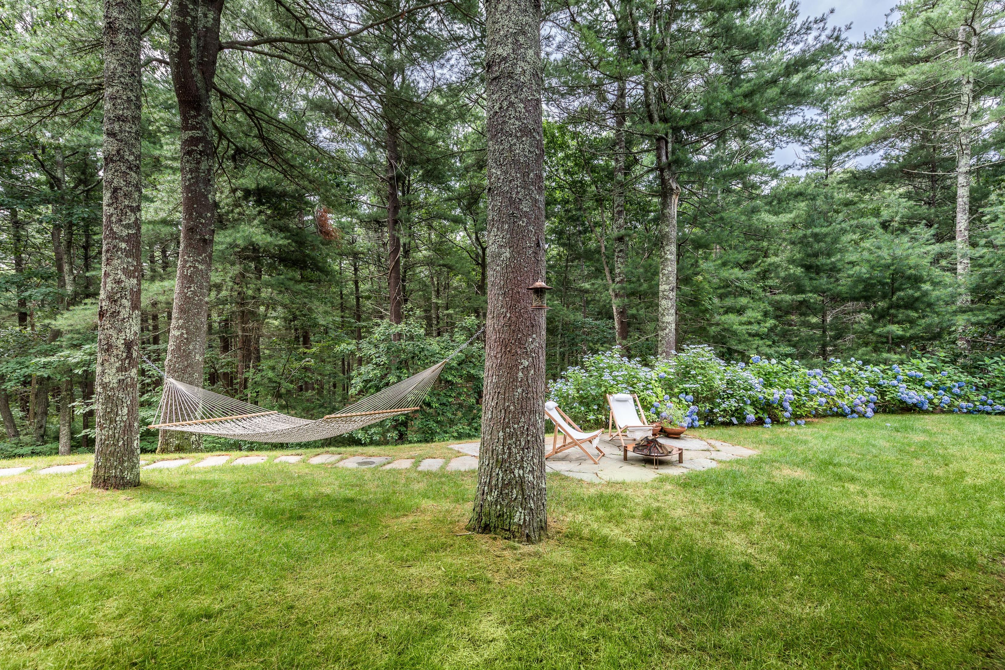 9 Cattle Walk East Hampton, NY 11937 - Photo 17 of 18