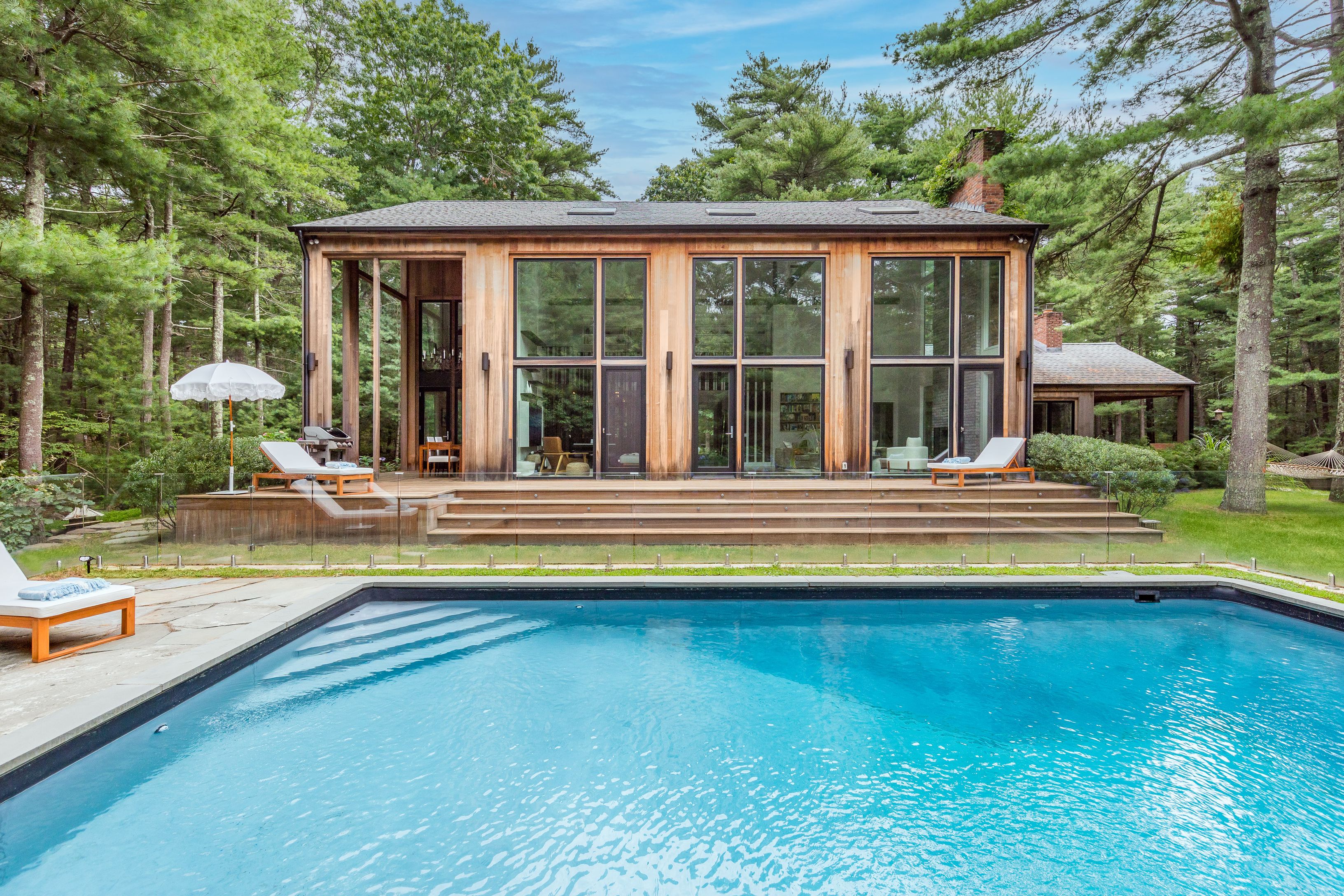 9 Cattle Walk East Hampton, NY 11937 - Photo 2 of 18