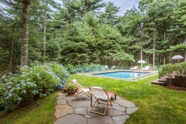 $62,500 | 9 Cattle Walk, East Hampton, NY 11937