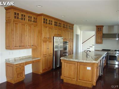 1753 Hawthorne Road Bethlehem, PA 18015 - Photo 11 of 17 Gallery Image 11