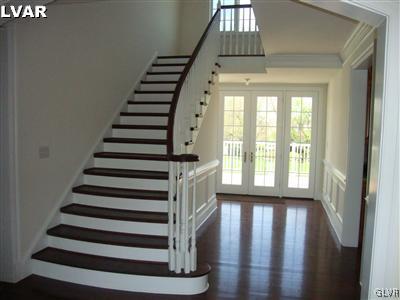 1753 Hawthorne Road Bethlehem, PA 18015 - Photo 5 of 17 Gallery Image 5