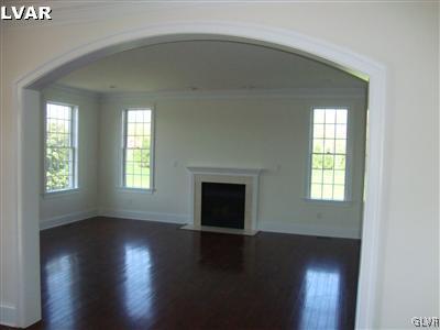 1753 Hawthorne Road Bethlehem, PA 18015 - Photo 9 of 17 Gallery Image 9
