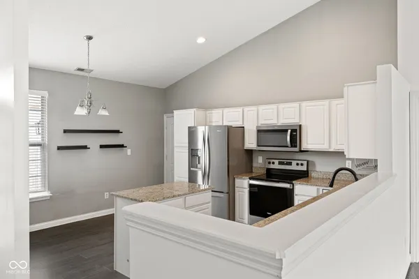 $259,900 | 524 Genisis Drive, Whiteland, IN 46184