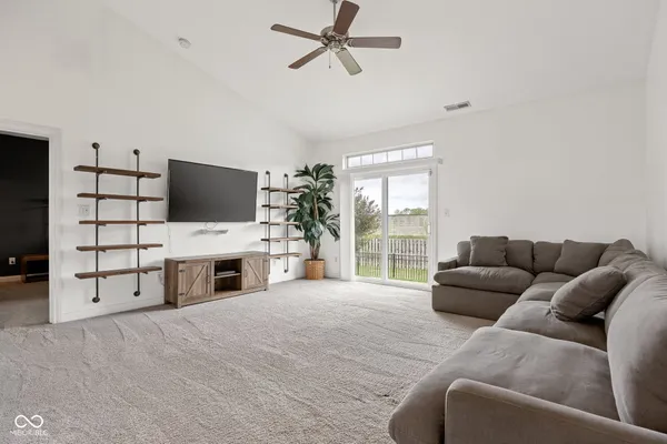 $259,900 | 524 Genisis Drive, Whiteland, IN 46184