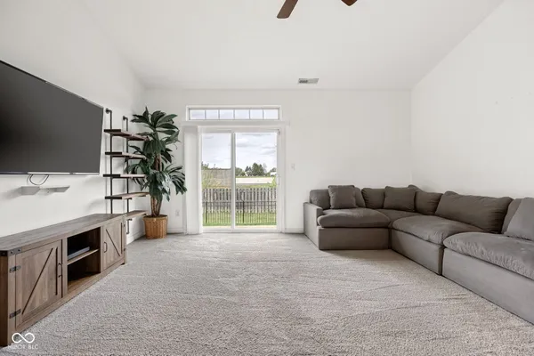 $259,900 | 524 Genisis Drive, Whiteland, IN 46184