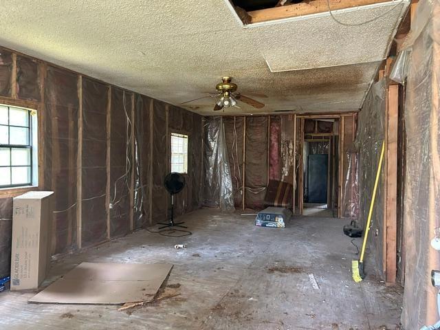 250 Oak Hill Road Whitewright, TX 75491 - Photo 9 of 19