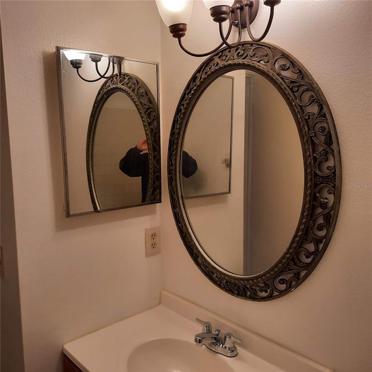 682 37th Street North St. Petersburg, FL 33713 - Photo 8 of 11