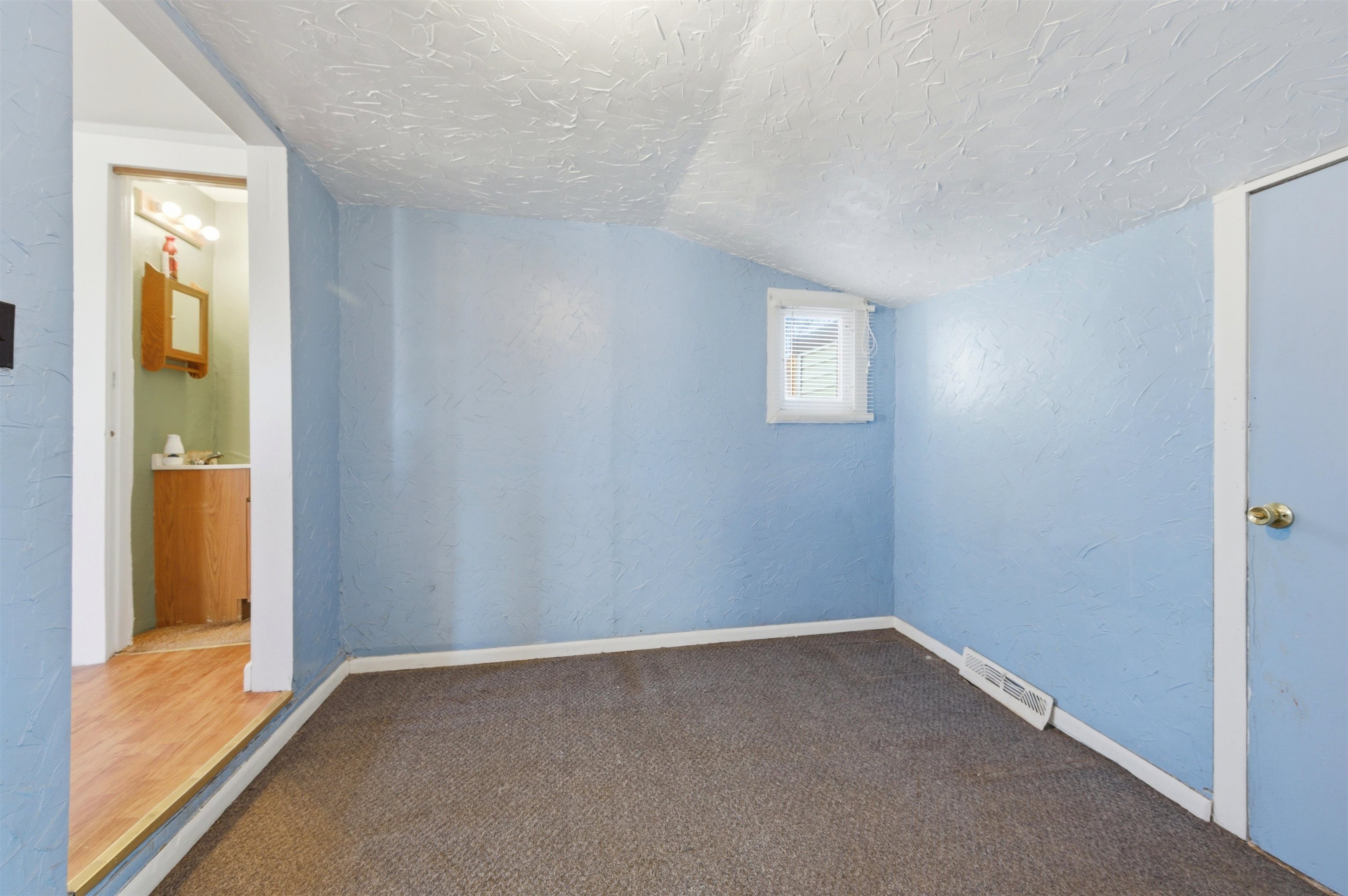 411 East Division Street Watertown, WI 53094 - Photo 12 of 23