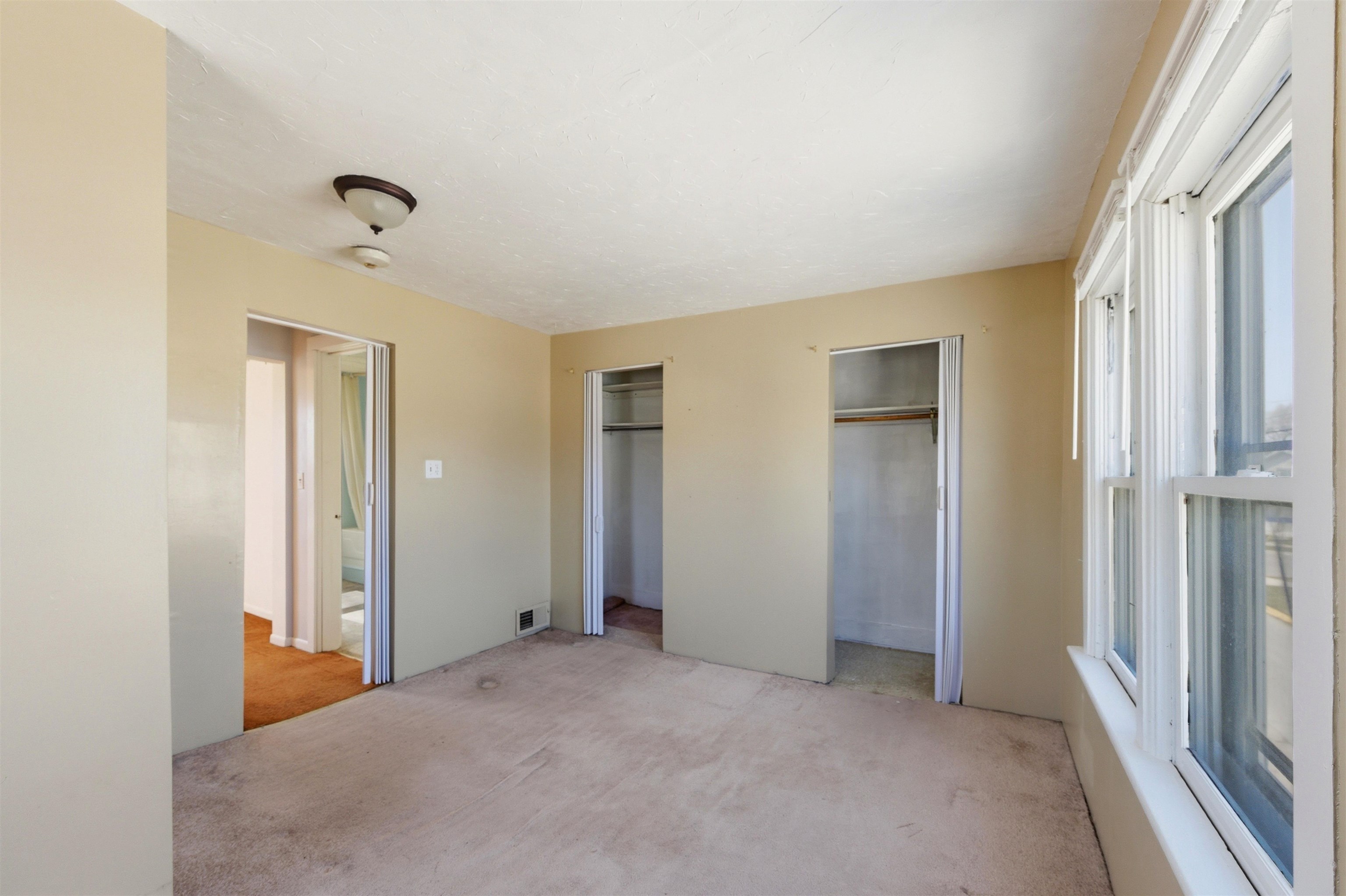 411 East Division Street Watertown, WI 53094 - Photo 16 of 23