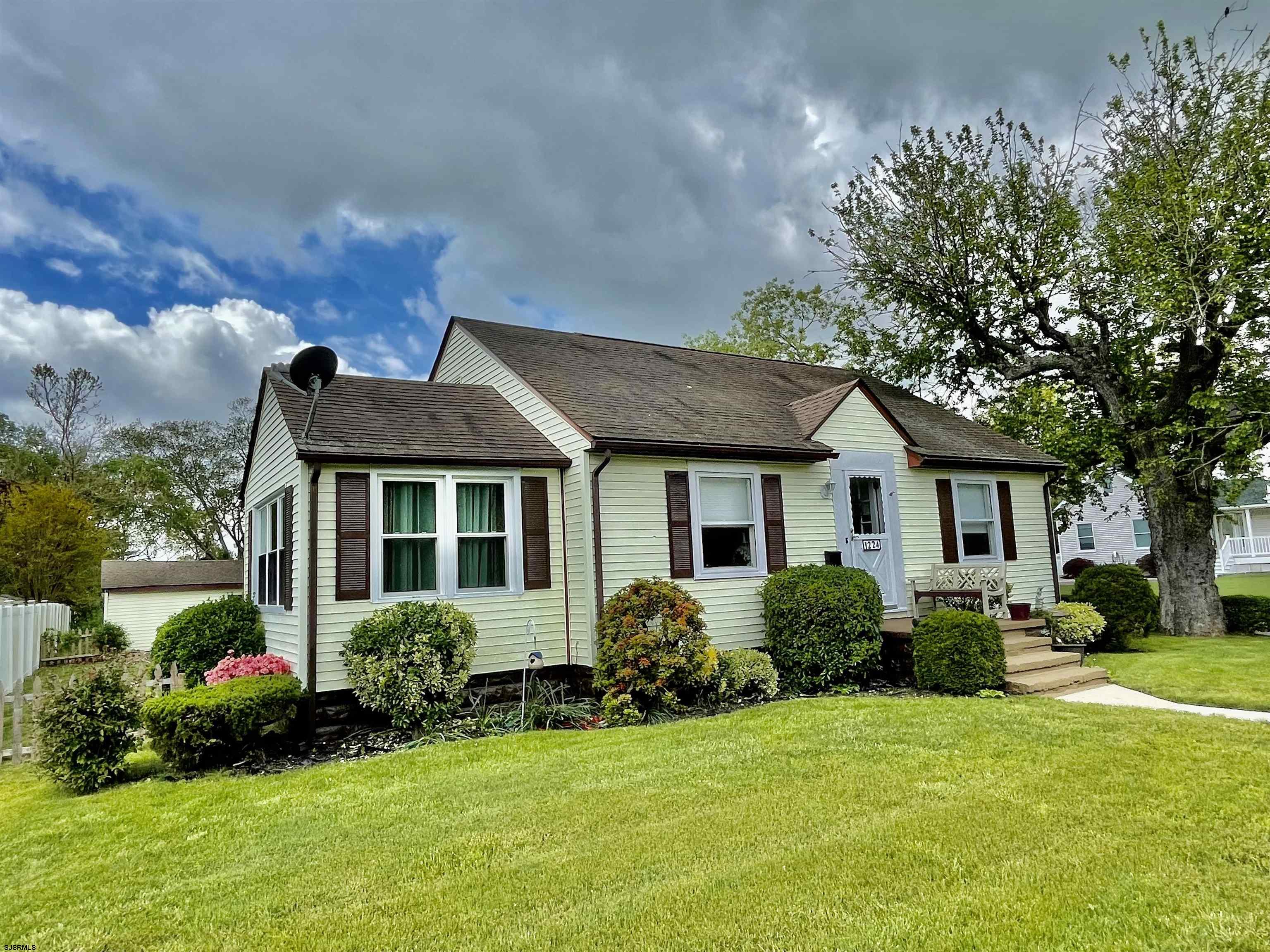1224 West Mill Road Northfield, NJ 08225 - Photo 2 of 18 Gallery Image 2