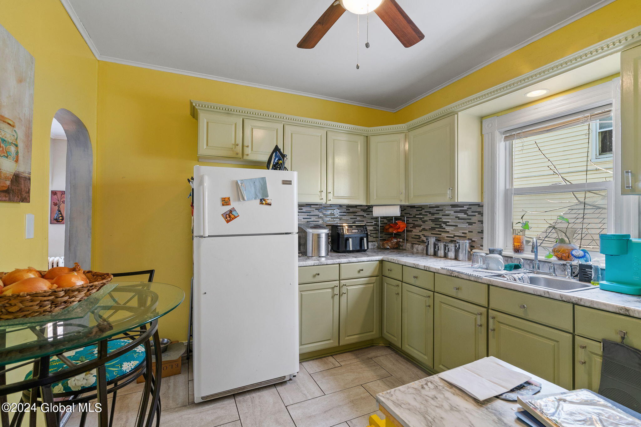 1025 Forest Road Schenectady, NY 12303 - Photo 11 of 29 10-web-or-mls-1025-forest-rd