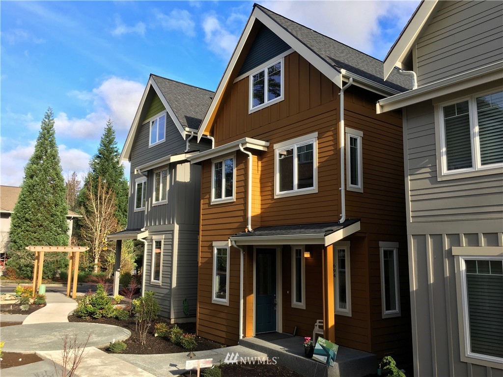 694 Wintersweet Road Northeast Bainbridge Island, WA 98110 - Photo 1 of 16 Gallery Image 1