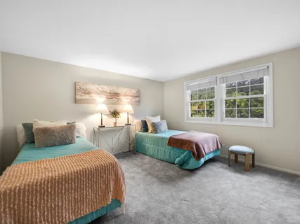 $899,000 | 3066 Knollwood Lane, Glenview, IL 60025