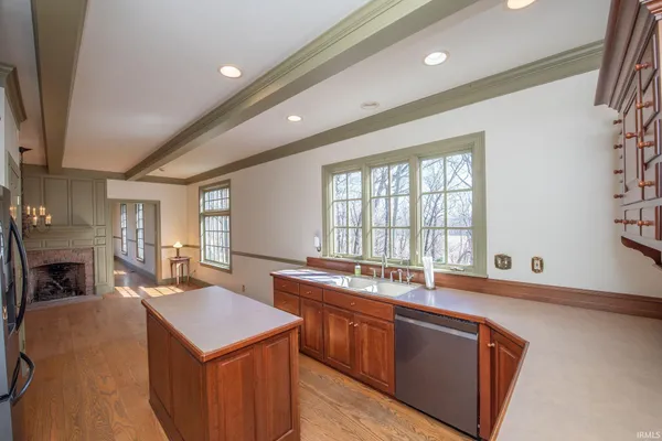 $897,500 | 11751 South Springboro Road, Brookston, IN 47923