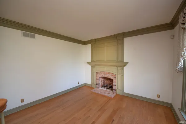 $897,500 | 11751 South Springboro Road, Brookston, IN 47923