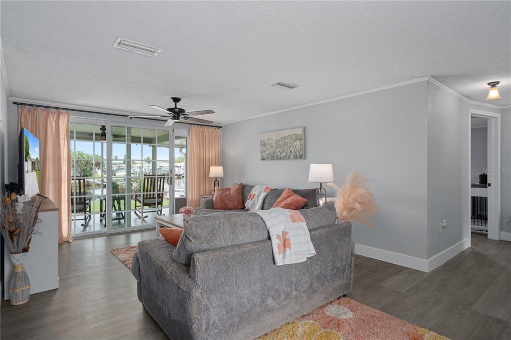 4865 Shell Stream Boulevard New Port Richey, FL 34652 - Photo 8 of 36
