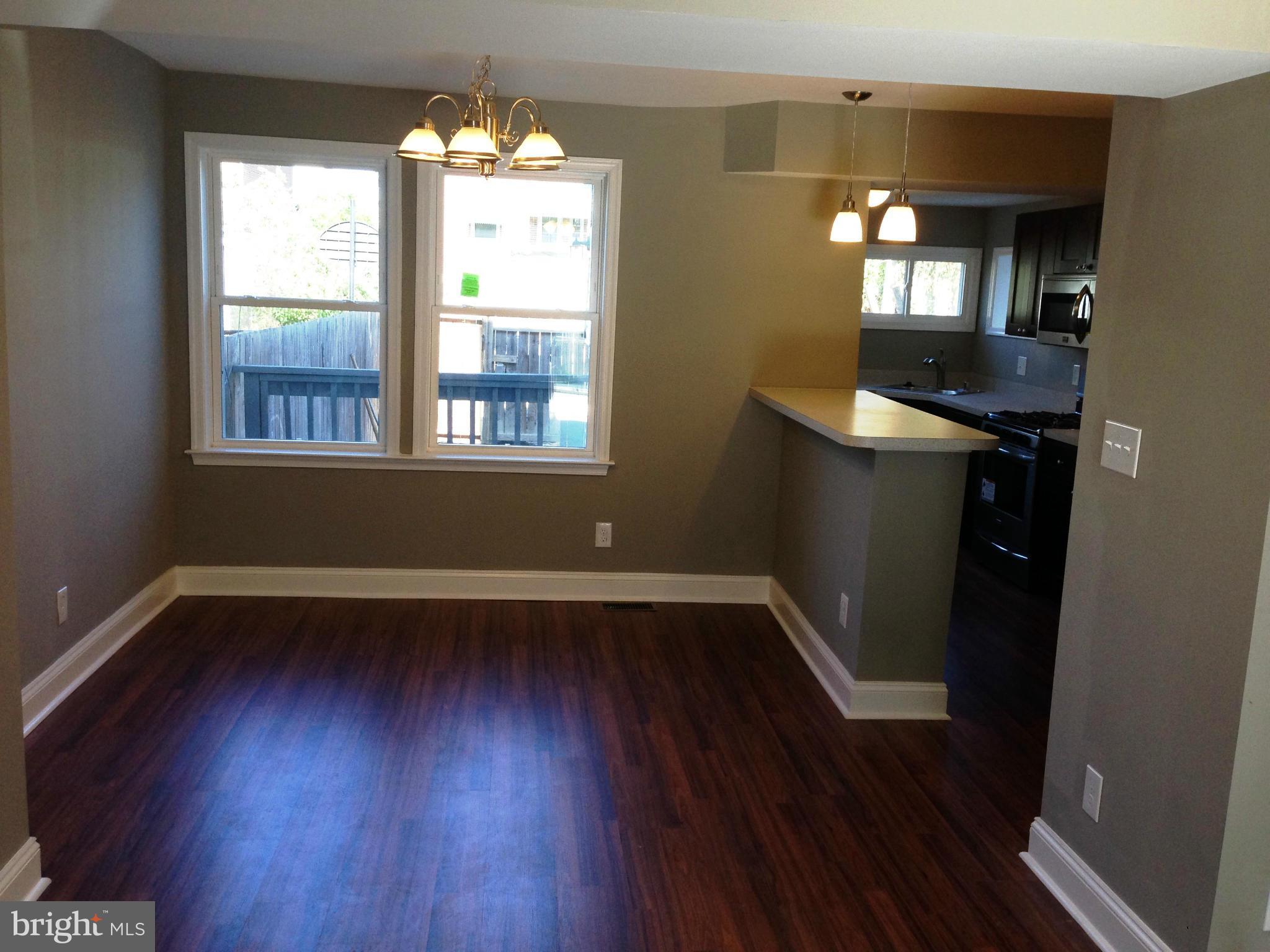 31 Eastship Road Baltimore, MD 21222 - Photo 2 of 13 Dining Room