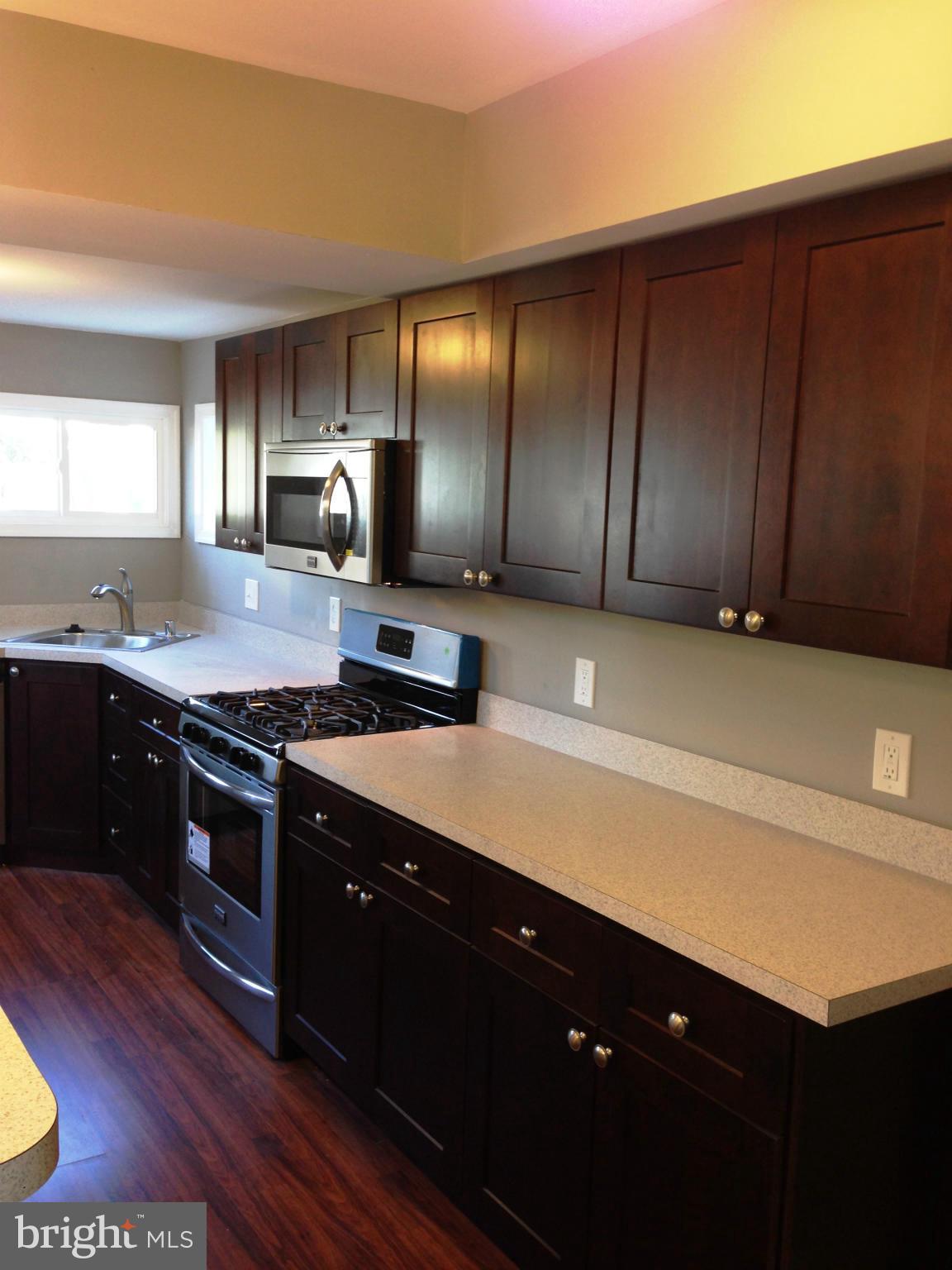 31 Eastship Road Baltimore, MD 21222 - Photo 5 of 13 Kitchen