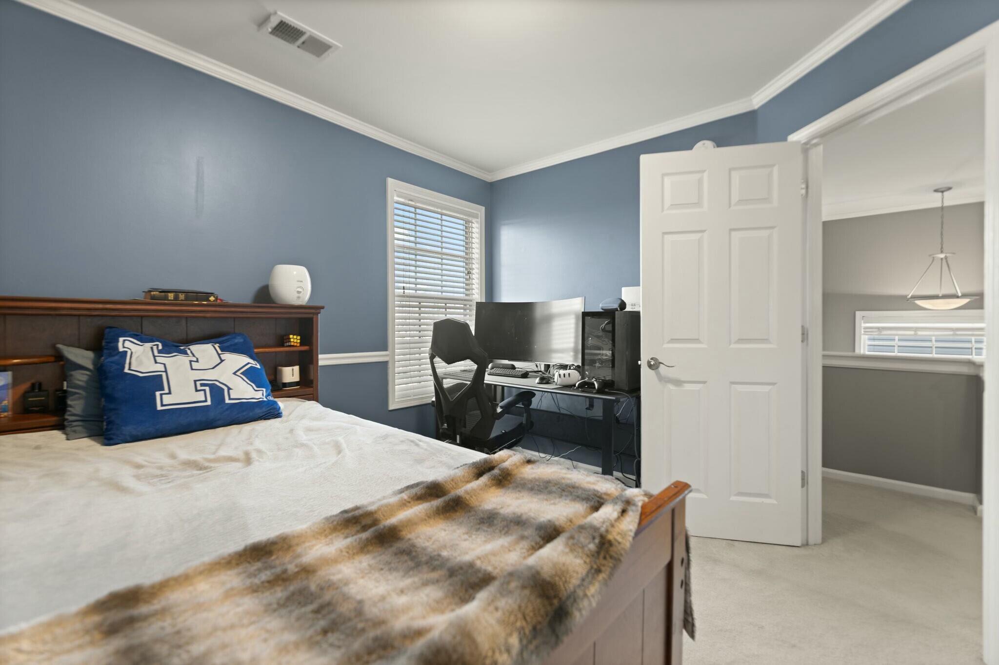 545 Millpond Road Lexington, KY 40514 - Photo 29 of 41 Guest Bedroom