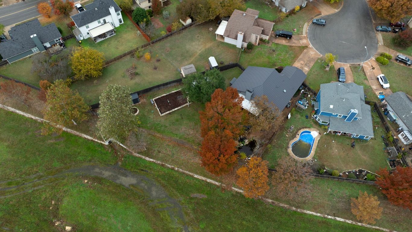 2307 Silverleaf Cove Round Rock, TX 78664 - Photo 29 of 31 an aerial view of a house