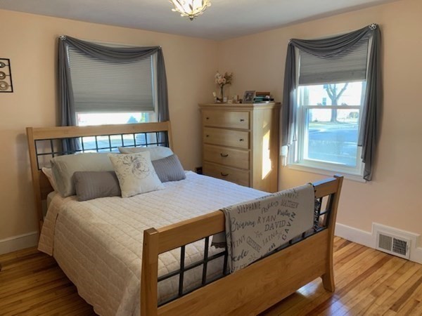 29 Paragon Road Boston, MA 02132 - Photo 8 of 14 Gallery Image 8