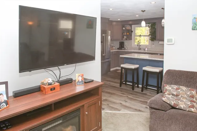 $899,900 | 2 Skunk Road, Merrimac, MA 01860