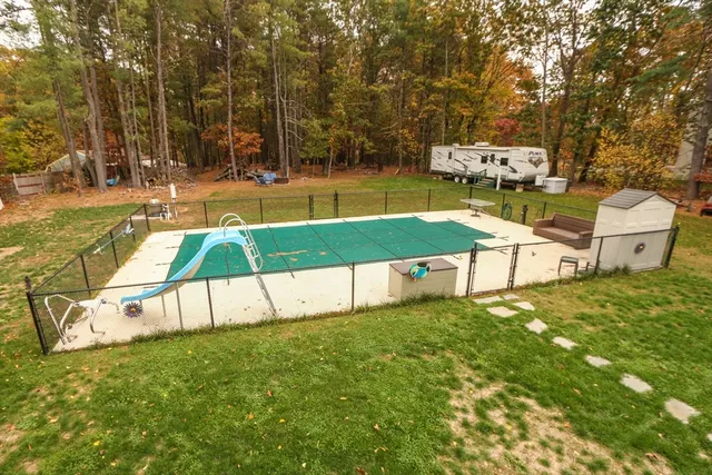 $899,900 | 2 Skunk Road, Merrimac, MA 01860