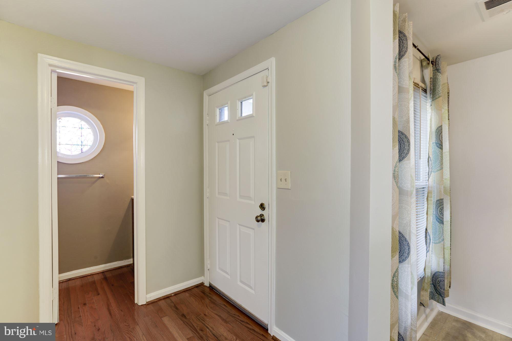 9432 Trevino Terrace, Unit 76 Laurel, MD 20708 - Photo 5 of 30 Foyer Entrance