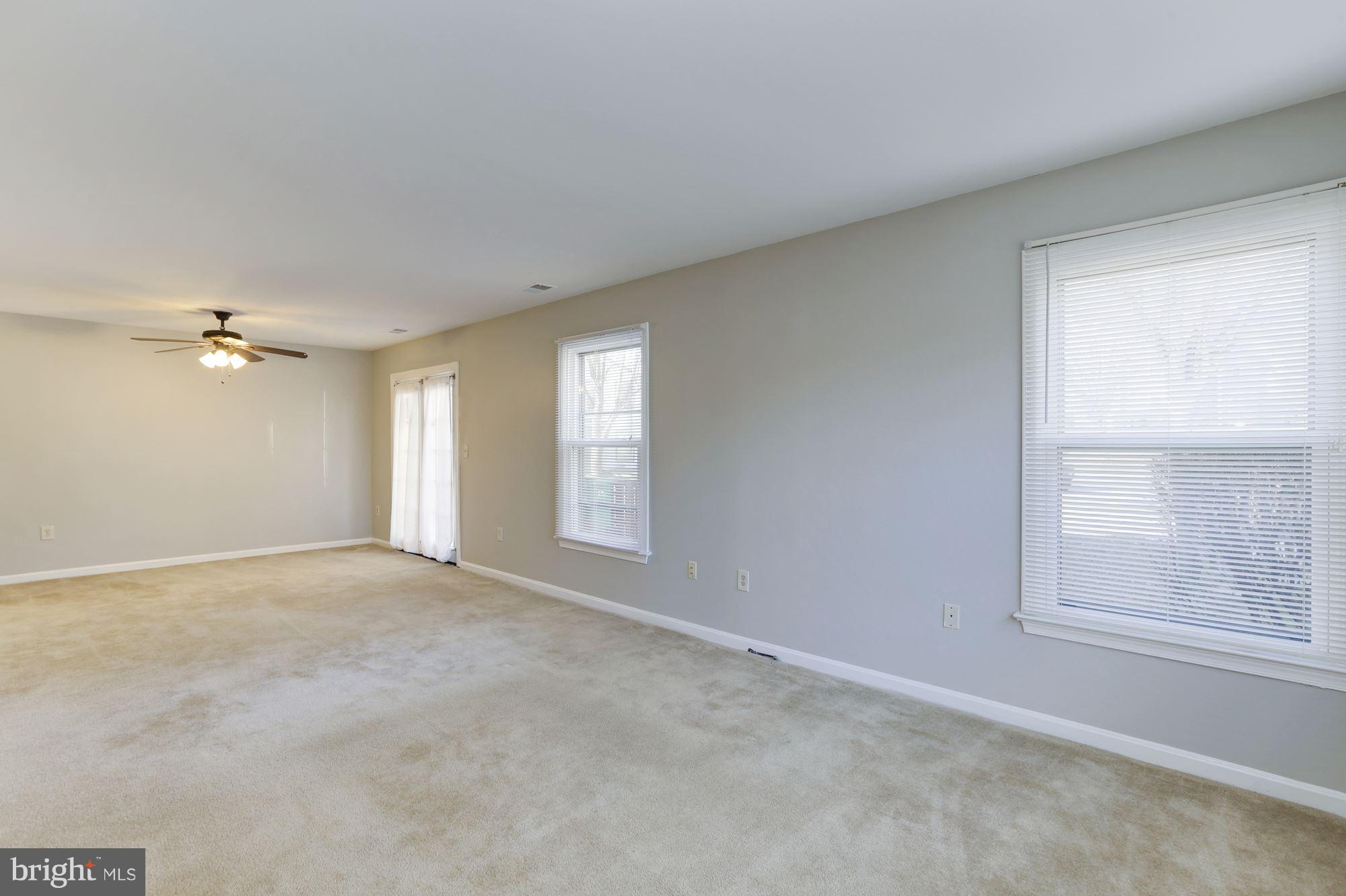 9432 Trevino Terrace, Unit 76 Laurel, MD 20708 - Photo 10 of 30 Living Room