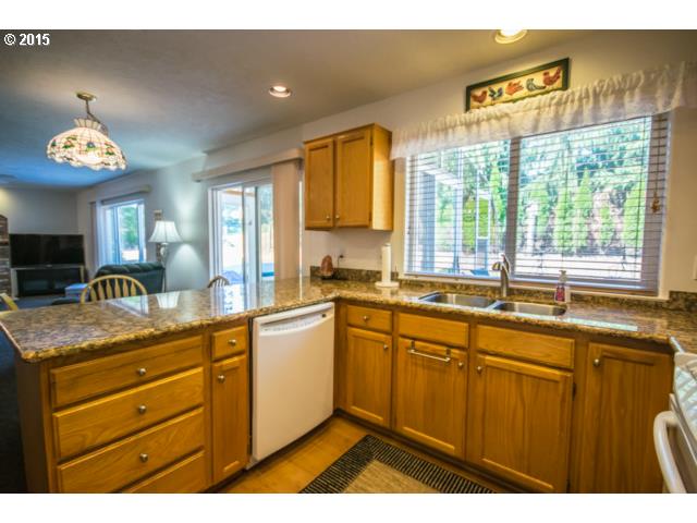 18255 South Elida Road Oregon City, OR 97045 - Photo 6 of 16 Gallery Image 6