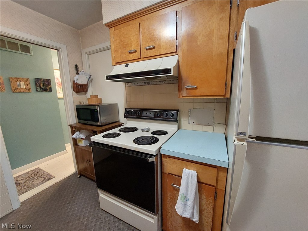 757 Center Road New Franklin, OH 44319 - Photo 8 of 26 Gallery Image 8