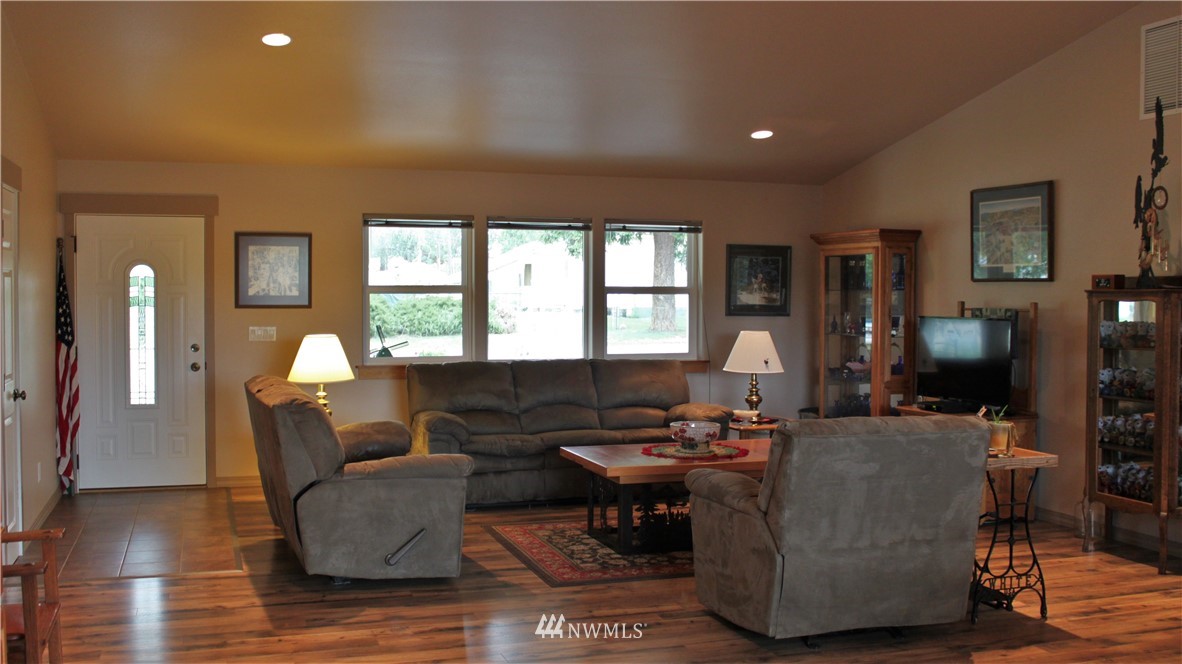401 Harrison Road Waterville, WA 98858 - Photo 17 of 21 Gallery Image 17