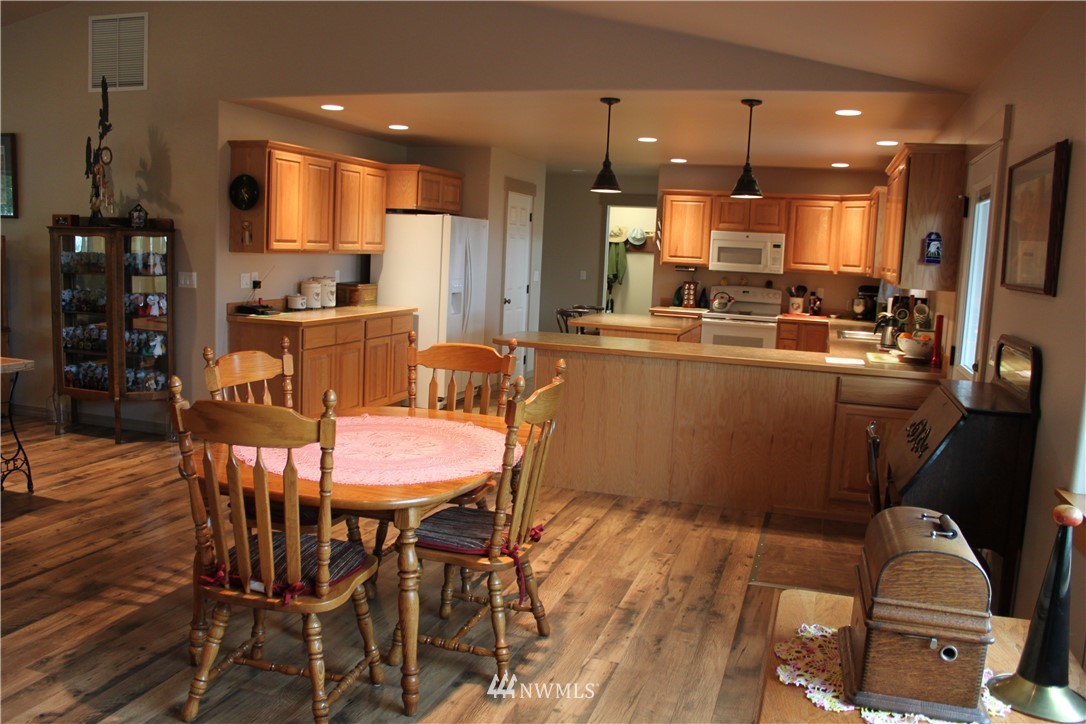 401 Harrison Road Waterville, WA 98858 - Photo 19 of 21 Gallery Image 19
