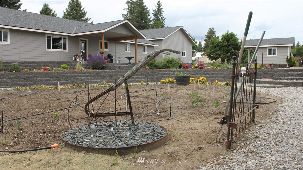 401 Harrison Road Waterville, WA 98858 - Photo 7 of 21 Gallery Image 7