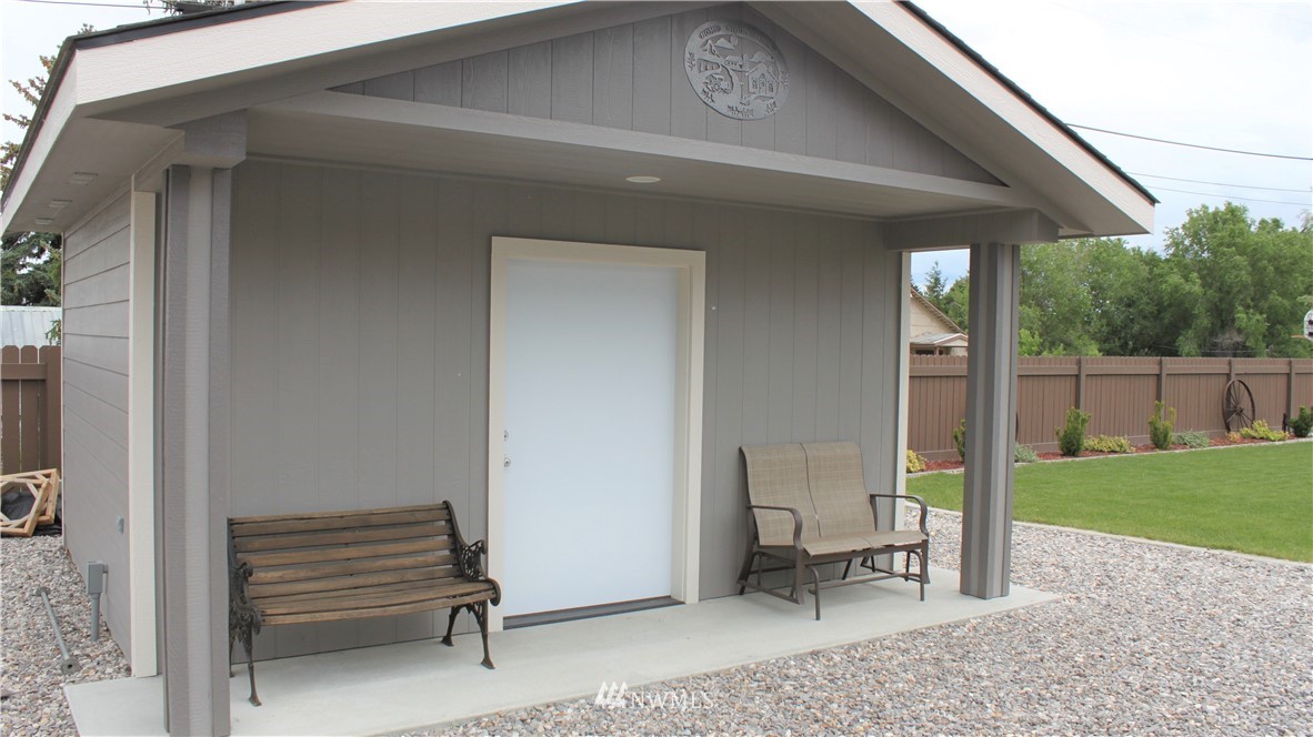 401 Harrison Road Waterville, WA 98858 - Photo 10 of 21 Gallery Image 10
