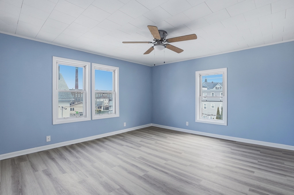 29 Palmer Street Fall River, MA 02724 - Photo 7 of 22