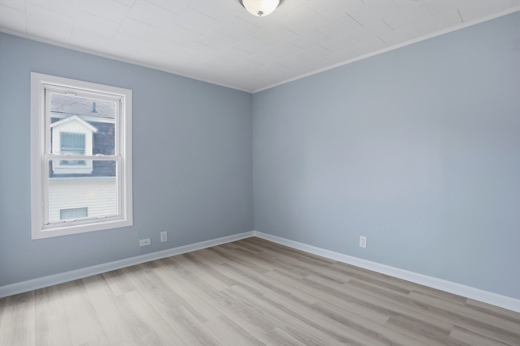 29 Palmer Street Fall River, MA 02724 - Photo 10 of 22