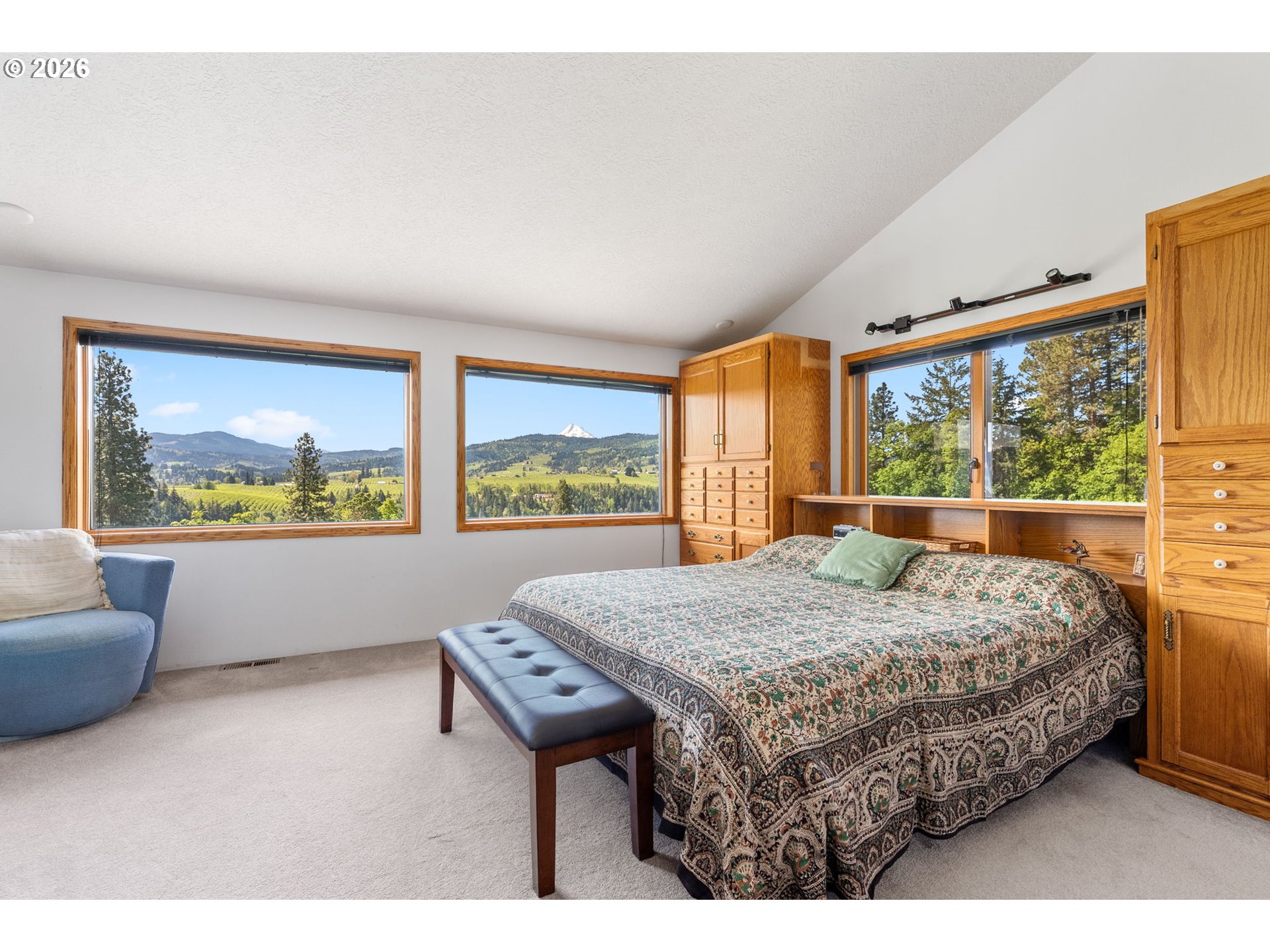 2250 Riverdale Road Hood River, OR 97031 - Photo 16 of 48