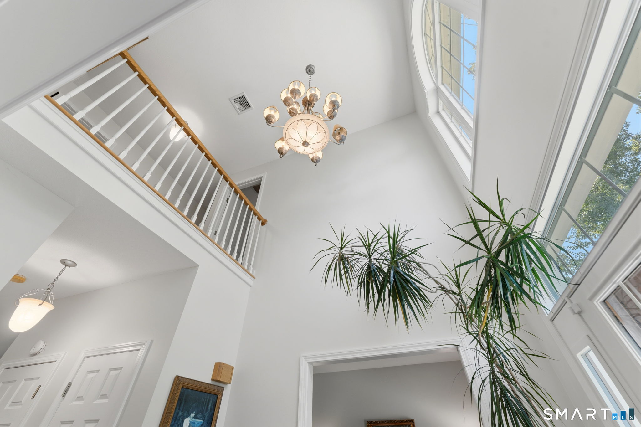 223 Broad Brook Road Enfield, CT 06082 - Photo 9 of 39