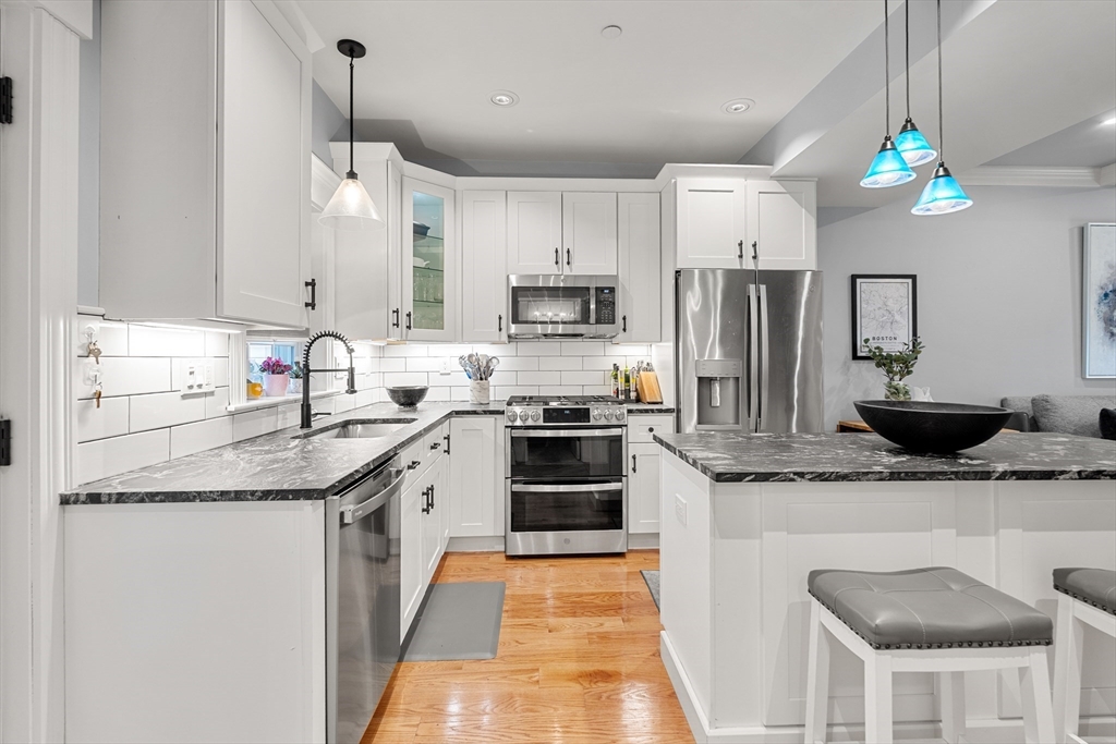 106 Bridge Street, Unit 7 Salem, MA 01970 - Photo 3 of 36