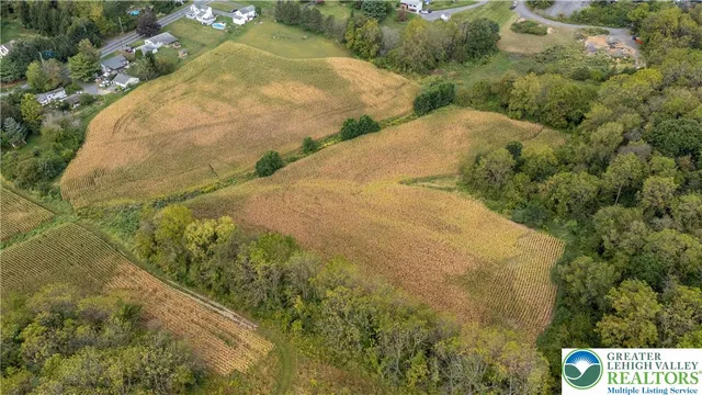 $199,900 | 4381 Mauch Chunk Road, Coplay, PA 18037