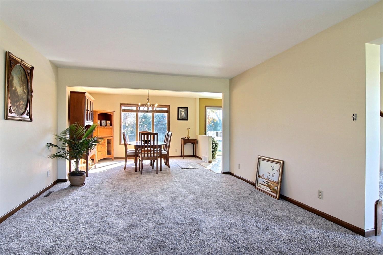 9721 Redbud Road Munster, IN 46321 - Photo 9 of 10 1500x999