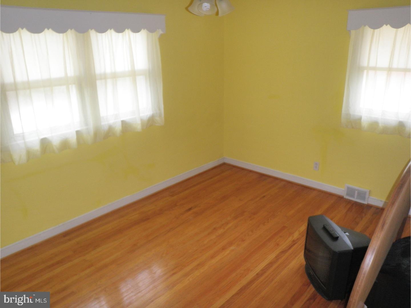 618 Pestletown Road Waterford Works, NJ 08089 - Photo 7 of 9