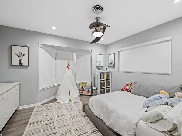 $5,500 | 2011 Northeast 60th Street, Fort Lauderdale, FL 33308