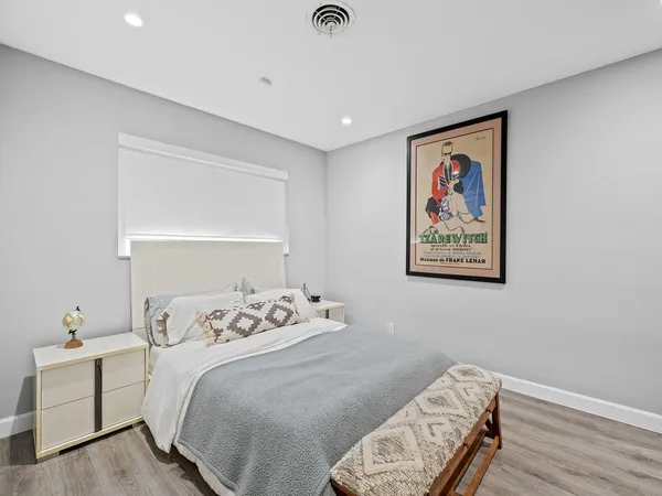 $5,500 | 2011 Northeast 60th Street, Fort Lauderdale, FL 33308