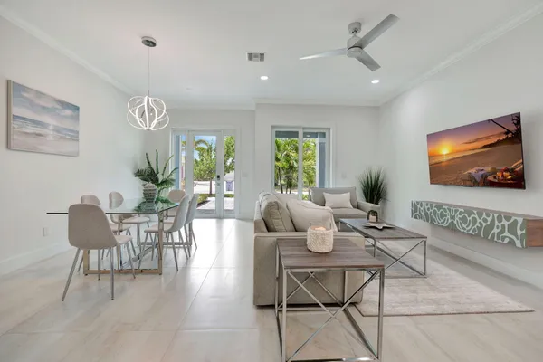 $970,000 | 4695 Southeast Manatee Terrace, Stuart, FL 34997