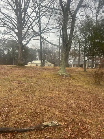 $349,900 | 208 Oakdale Road, Camden, TN 38320