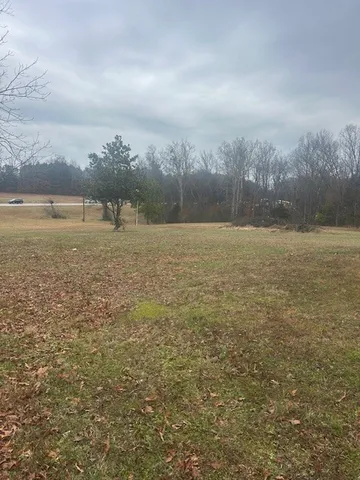 $349,900 | 208 Oakdale Road, Camden, TN 38320